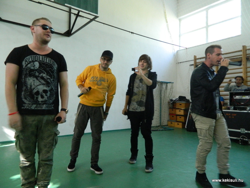 Szabyest és a Children of Distance